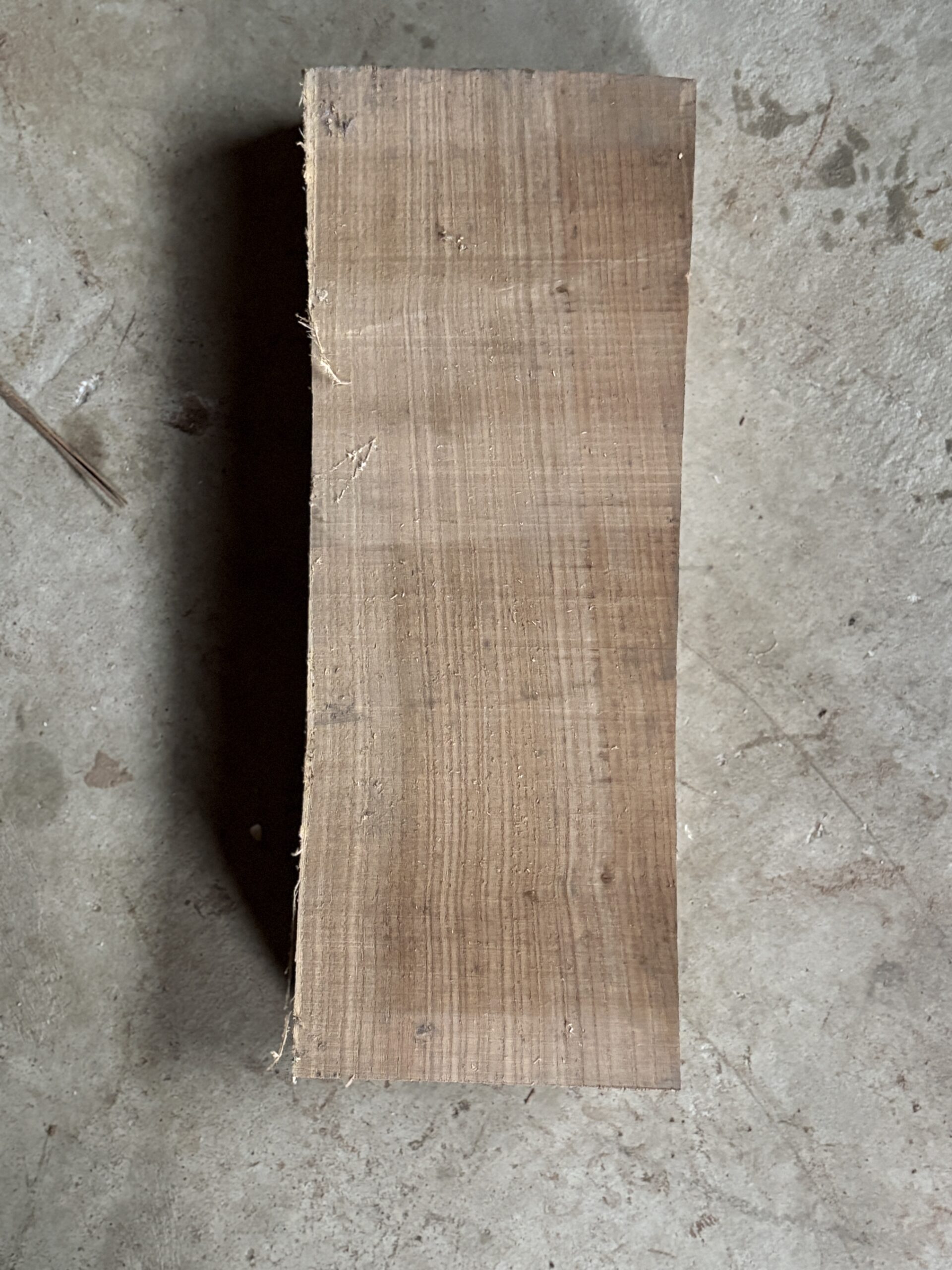 エンジュ 木材 表面アップ｜くだらない道具屋 どんぐりぼうや