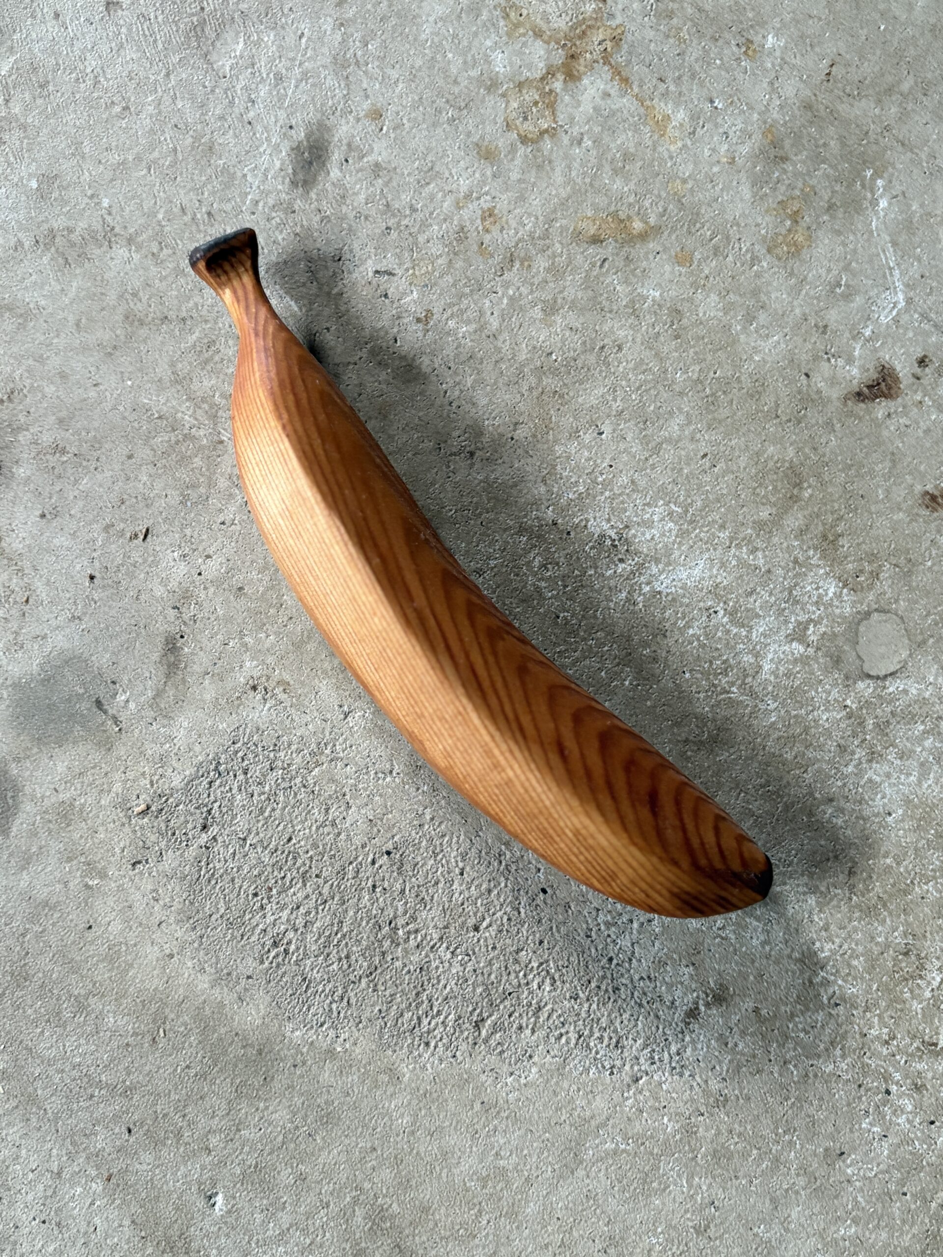 ネズコのバナナ 木工作品 くだらない道具屋 どんぐりぼうや