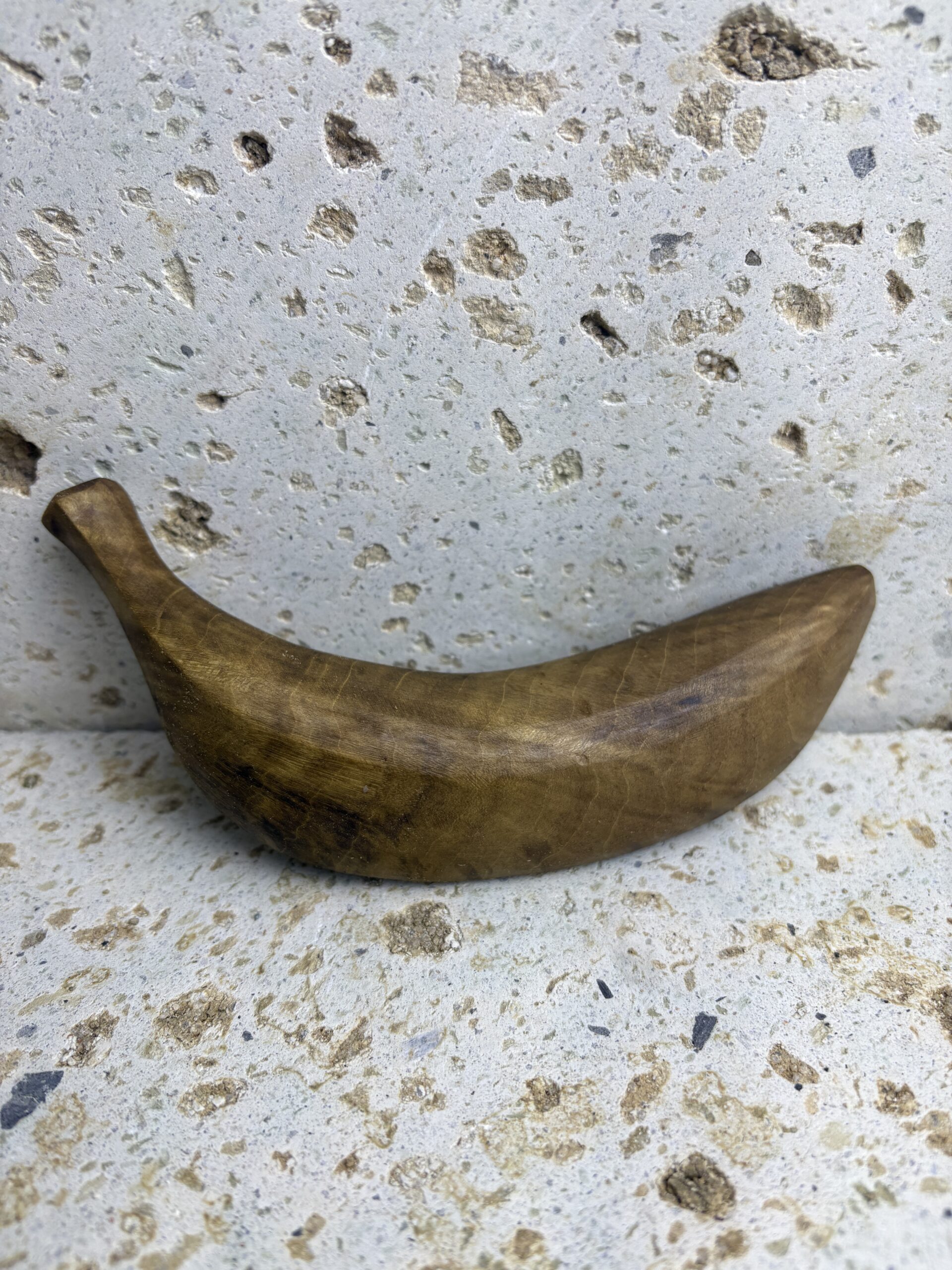 おれのバナナ 木工作品 ホオ材 どんぐりぼうや くだらない道具屋