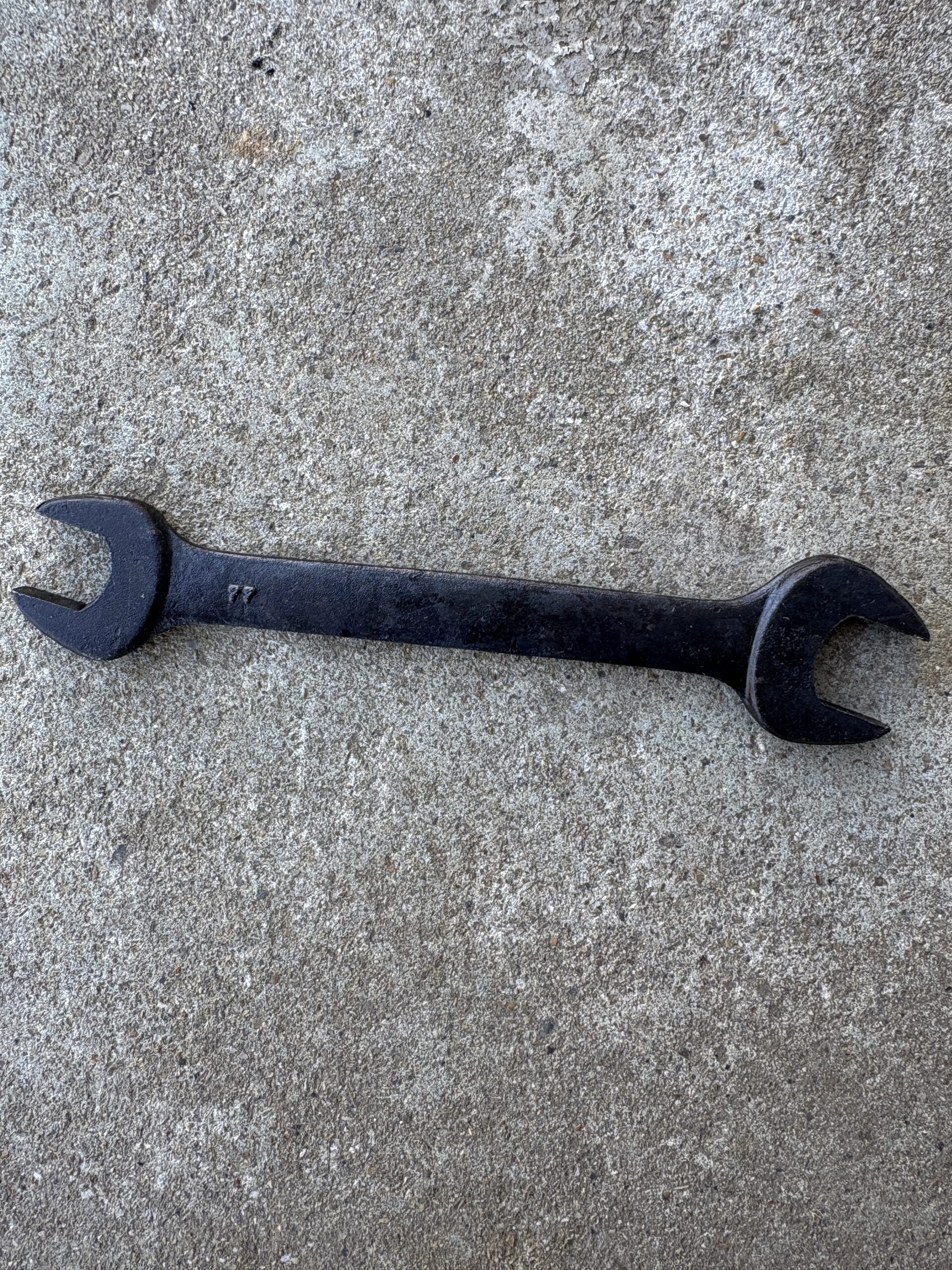 ニッサンレンチ No.3 使用感のあるディテールと全体バランス