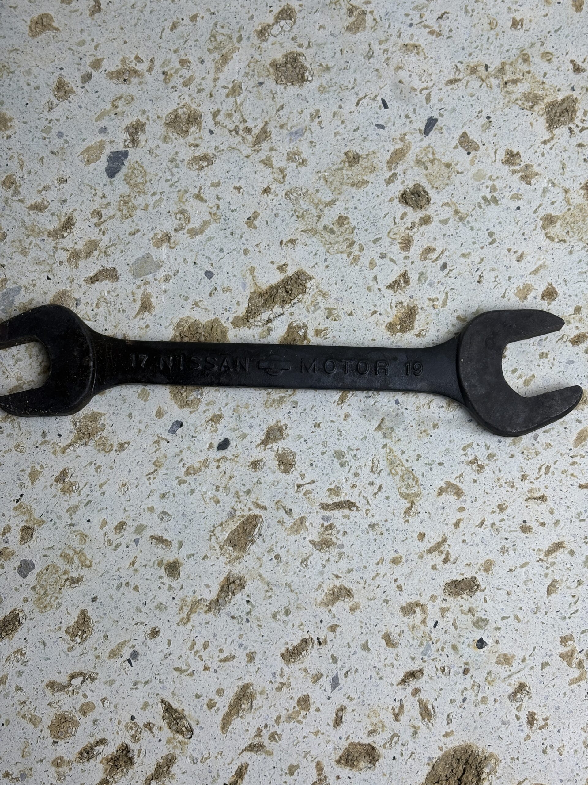 ニッサンレンチ No.4 表面のキズと質感アップ